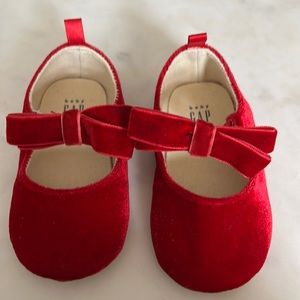 Gap red velvet dress shoes with bow. 18-24m holiday attire.